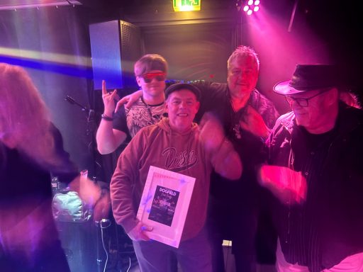 Dogfield Live on Stage. 08.02.2025 Barfly Wesel.