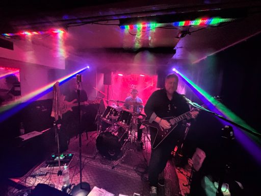 Dogfield Live on Stage. 08.02.2025 Barfly Wesel. Dogfield Live on Stage. 08.02.2025 Barfly Wesel.